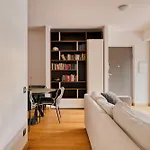 Apartman Hostmate - - Ulpio Traiano
