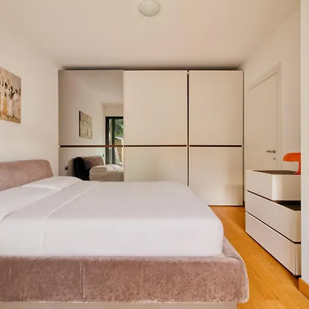 Appartamento Hostmate - Ulpio Traiano *