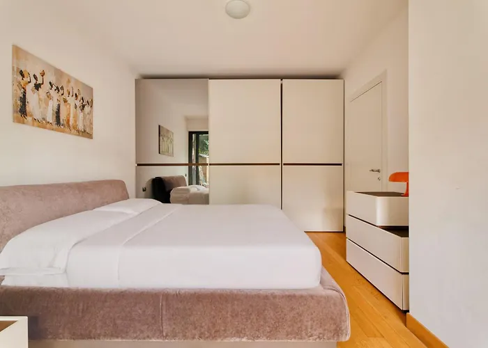 Apartment Hostmate - - Ulpio Traiano *