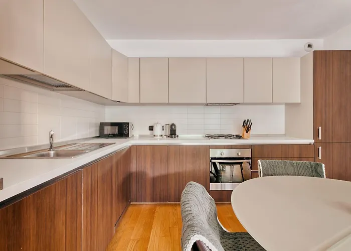 Apartment Hostmate - - Ulpio Traiano Mailand
