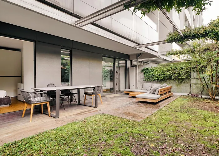 Hostmate - - Ulpio Traiano