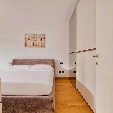 Apartmán Hostmate - - Ulpio Traiano Milán