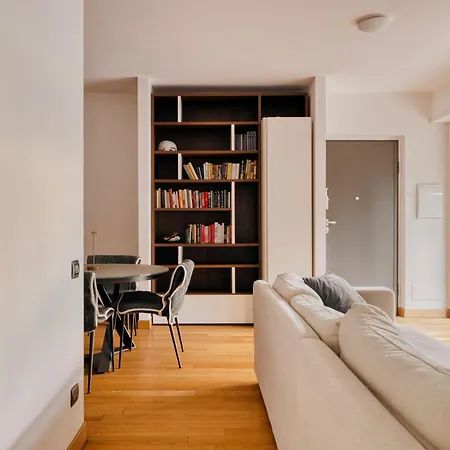 Apartmán Hostmate - - Ulpio Traiano