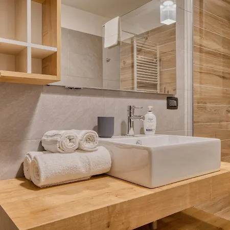 Apartmán Hostmate - - Ulpio Traiano *